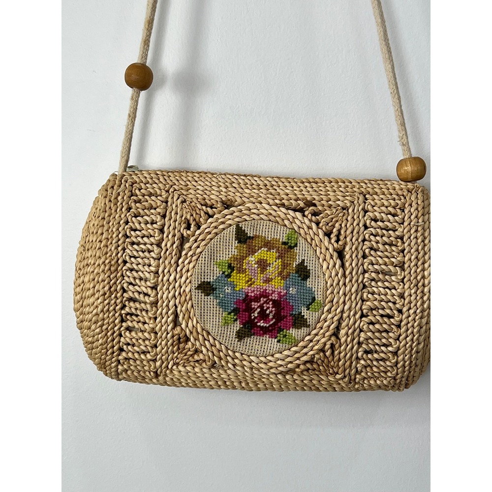 Vintage Boho Straw Raffia Purse Embroidered Cross Stitch Floral Crossbody Bag - Picture 2 of 10